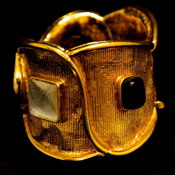 Antigona Paris Gold with Black and White Cabochon Bracelet