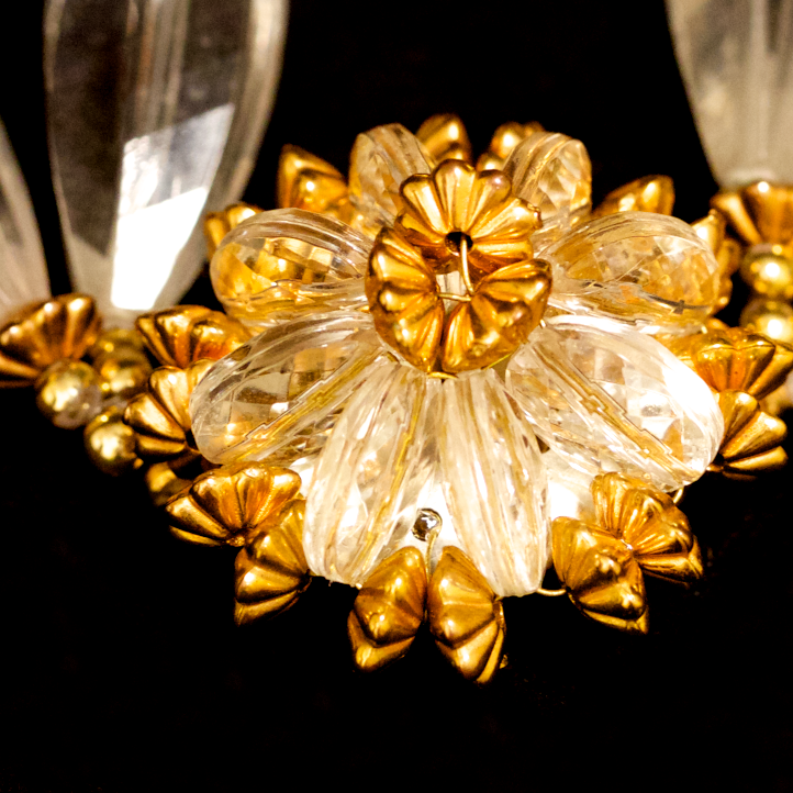 Unsigned 1950's Clear Lucite Bead and Gold Flower Necklace