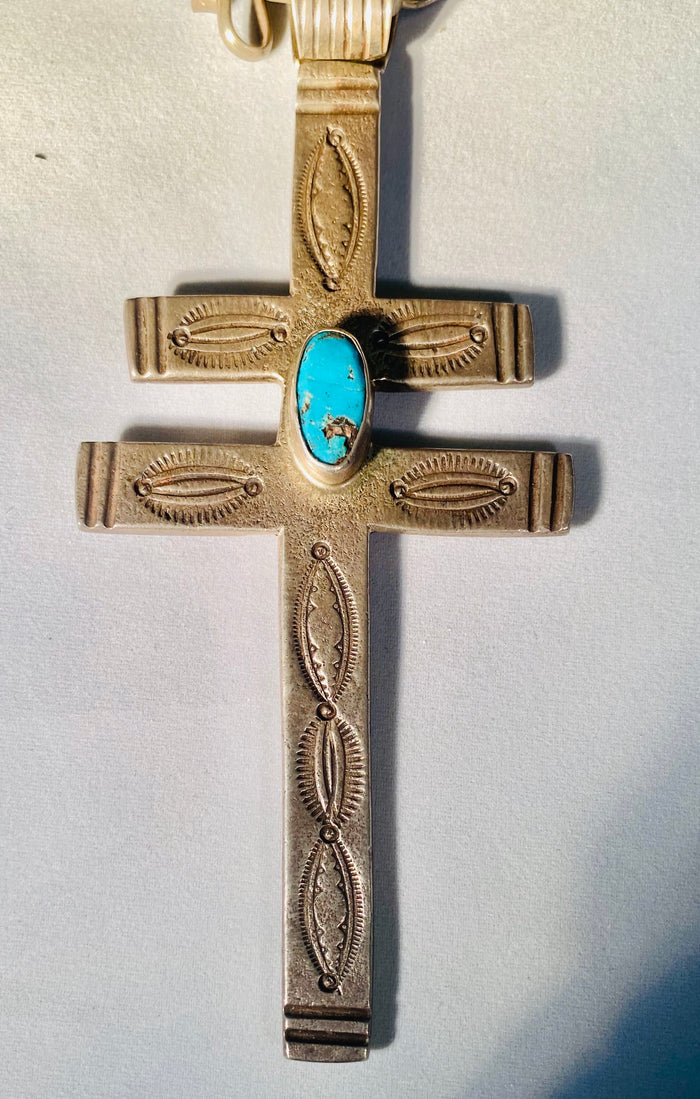 Native American Santo Domingo Pueblo Necklace
