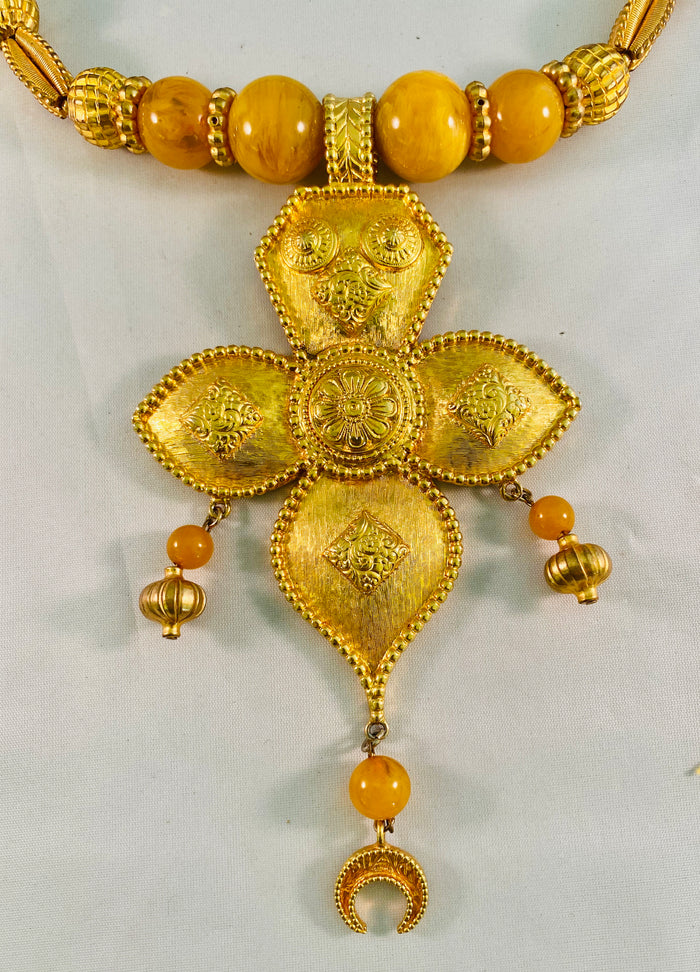 Cadoro Necklace