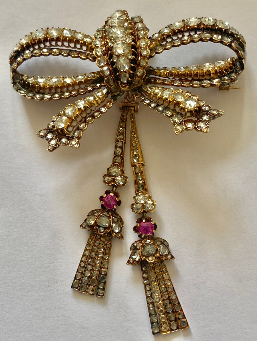 Diamond and Ruby Bow Brooch – MDVII